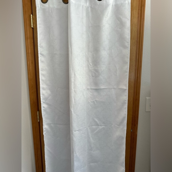 Curtain Collection - Picture 3 of 10